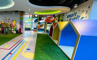 Kidoos, Al Khawaneej